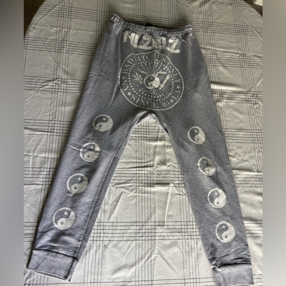 HLZBLZ Dollskill gray joggers